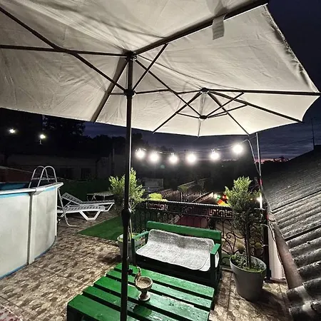 Niluxe Apartment Кутаиси Экстерьер фото