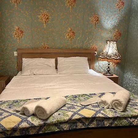 Niluxe Apartment Кутаиси Экстерьер фото